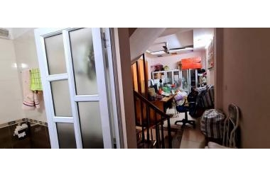 Nhà đẹp Phùng Khoang , Nam Từ Liêm mặt ngõ thông 40m2 4t giá 2,9 tỷ.